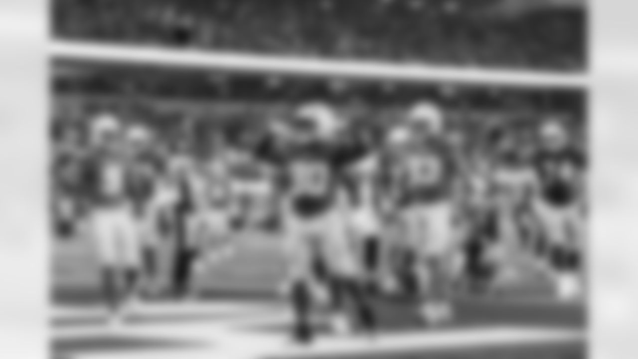 Check out the best shots from the Chargers Week 10 matchup against the Steelers!