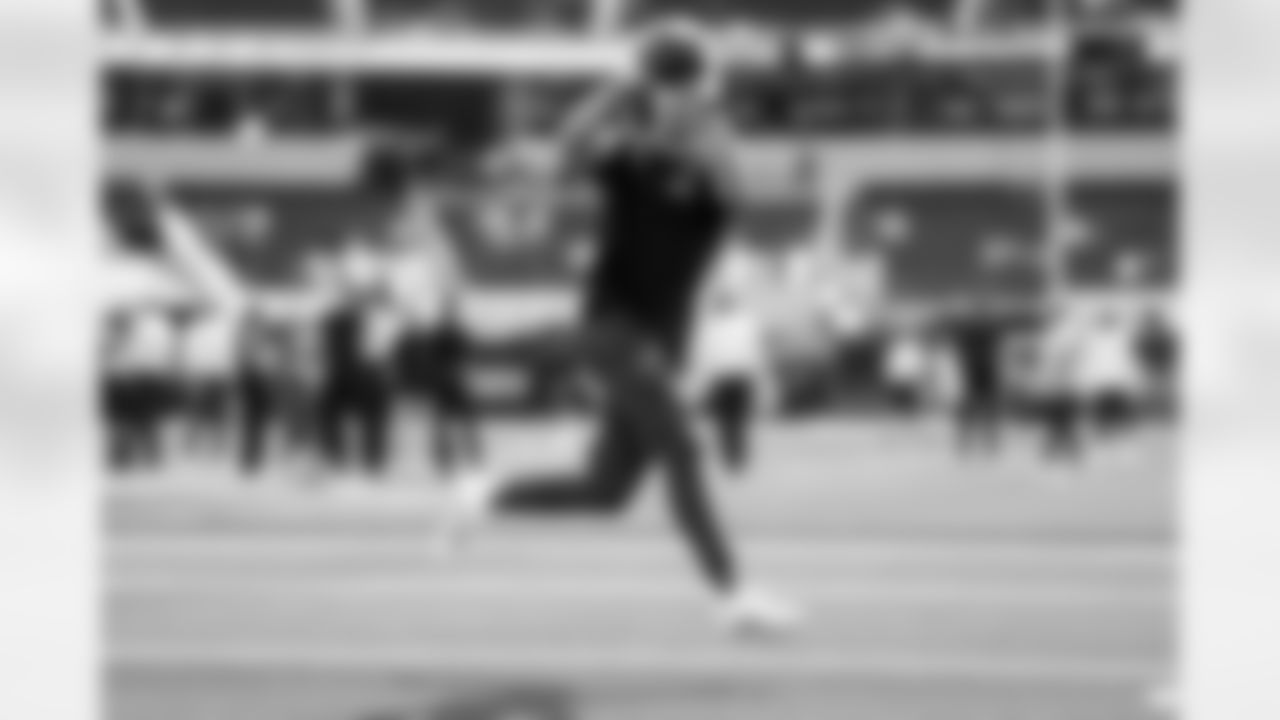 WR Ladd McConkey (15)