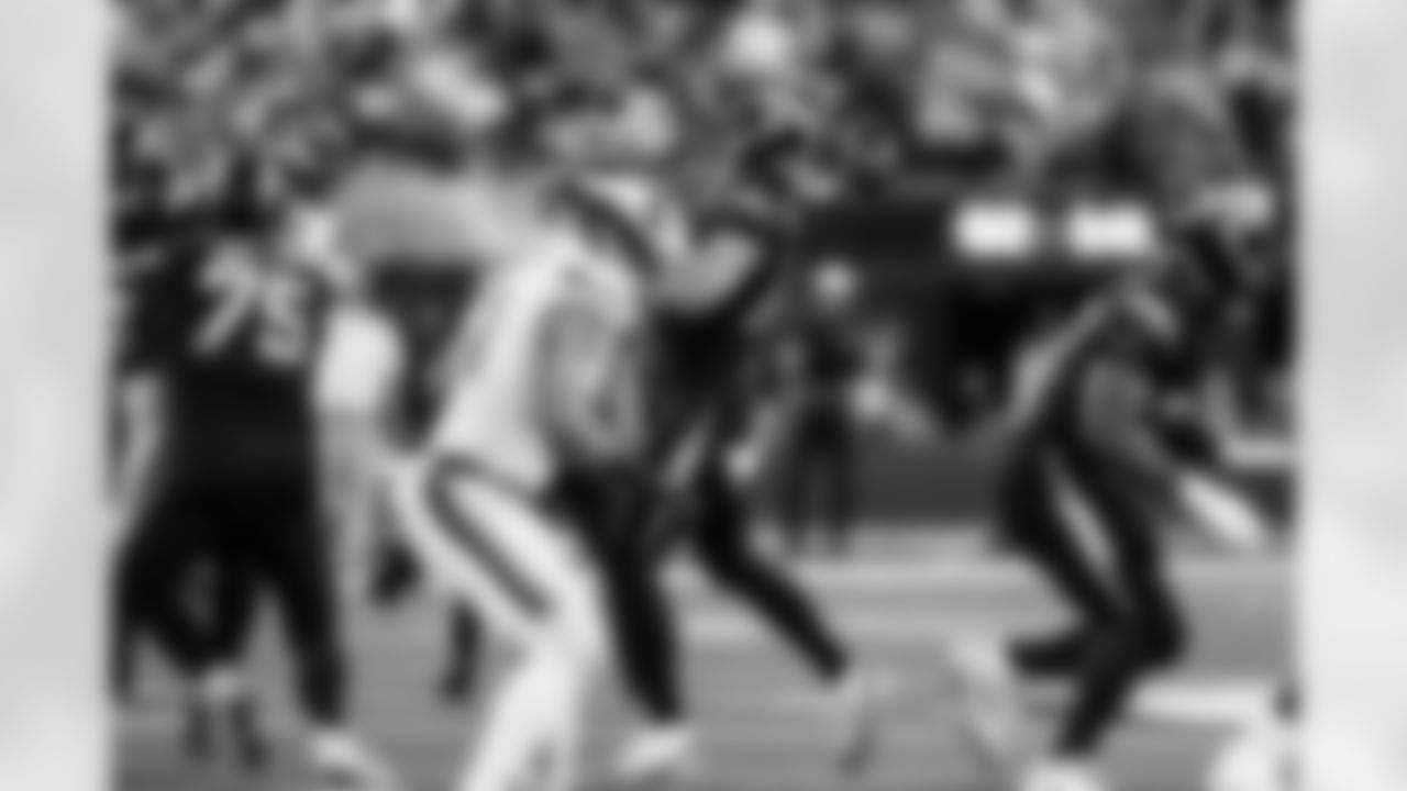 Check out the best shots from the Chargers Week 8 matchup against the Vikings!