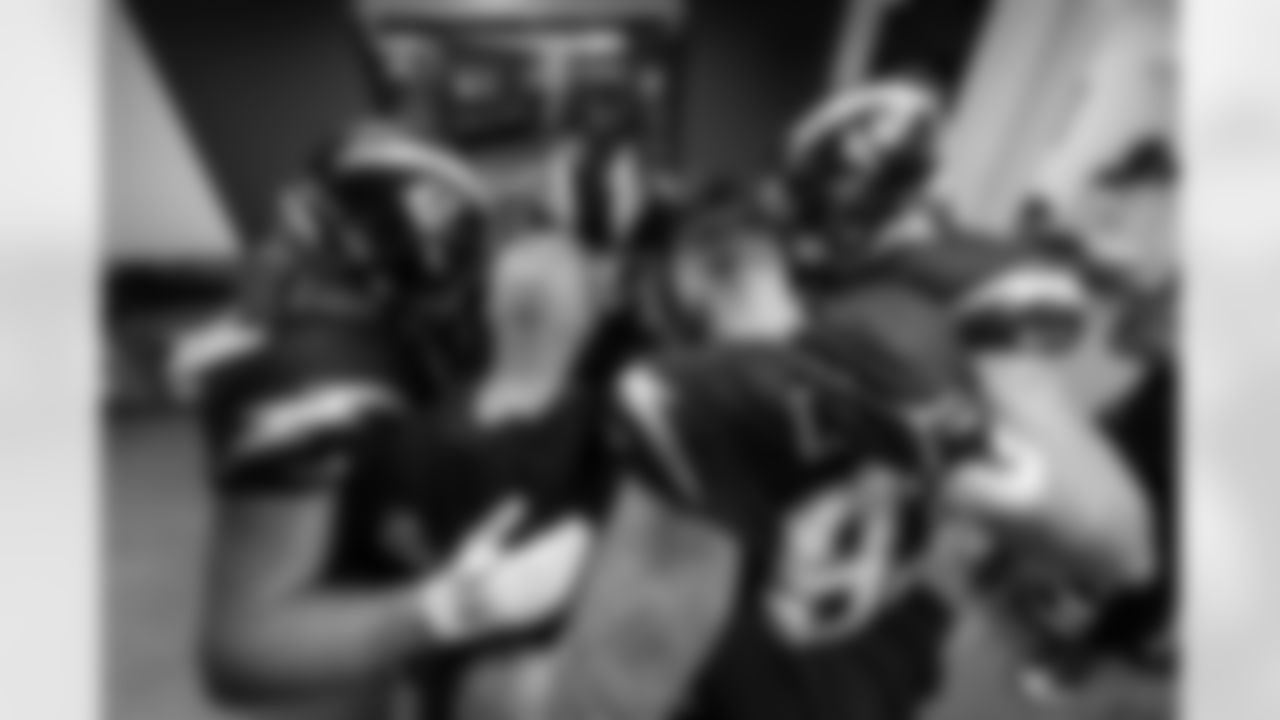 TE Tucker Fisk (42), TE Tyler Conklin (83) and DL Scott Matlock (44)
