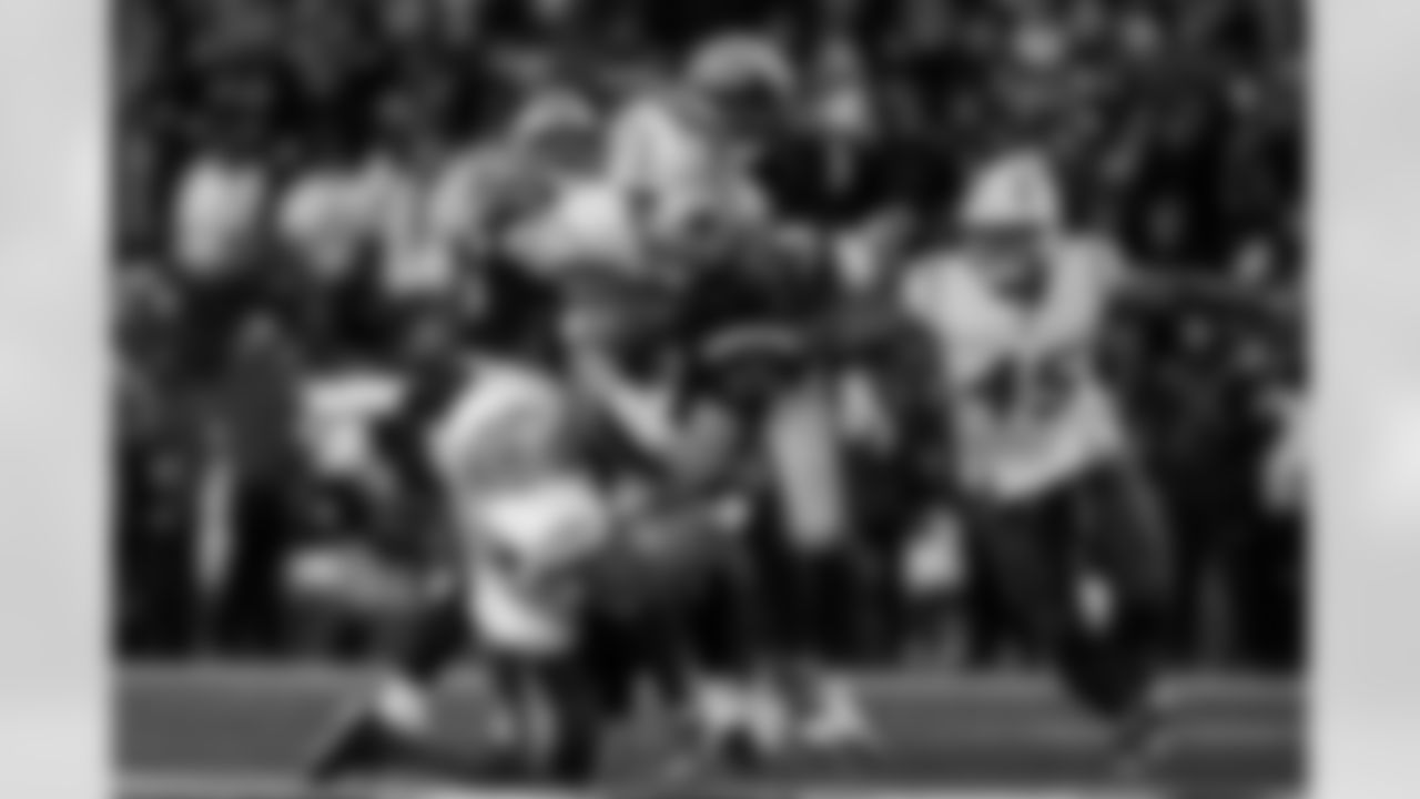 Take a look at the best photos of Chargers 2026 free agent Khalil Mack