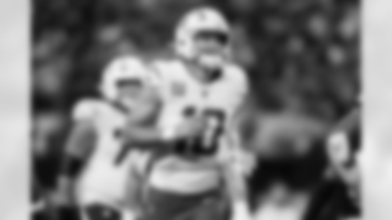 Check out the best shots from the Chargers Week 16 matchup against the Cowboys!