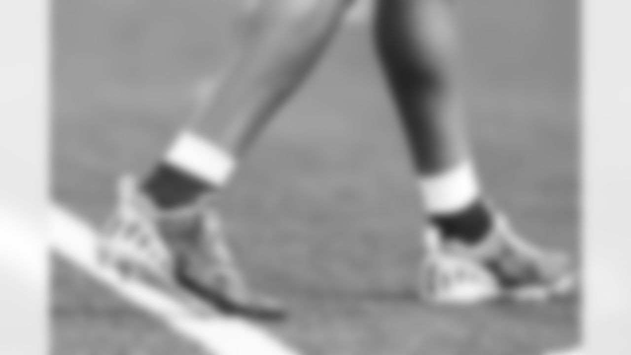 TE Oronde Gadsden (86)