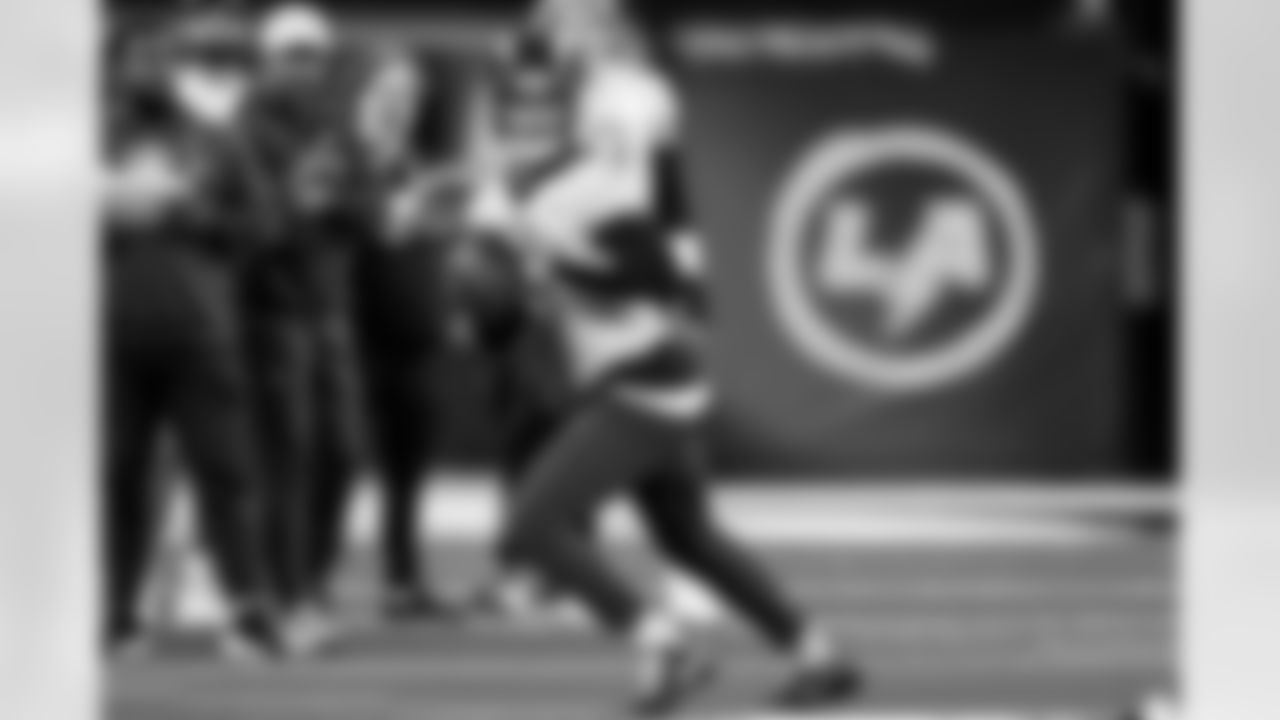 The Los Angeles Chargers practice on Wednesday, December 24, 2025 at Sofi Stadium in Inglewood, CA.