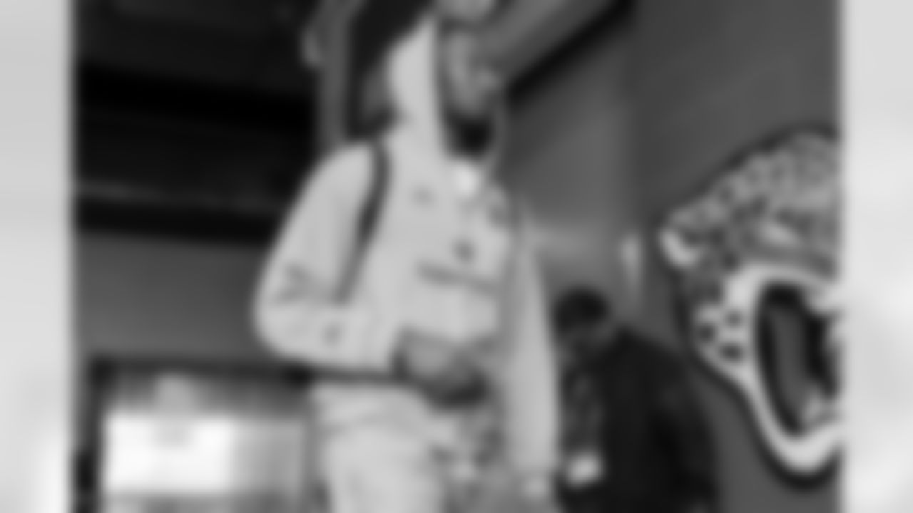 WR Quentin Johnston (1)