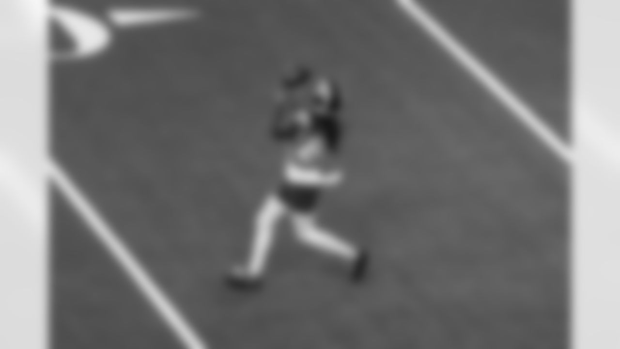 The Los Angeles Chargers practice on Wednesday, December 24, 2025 at Sofi Stadium in Inglewood, CA.