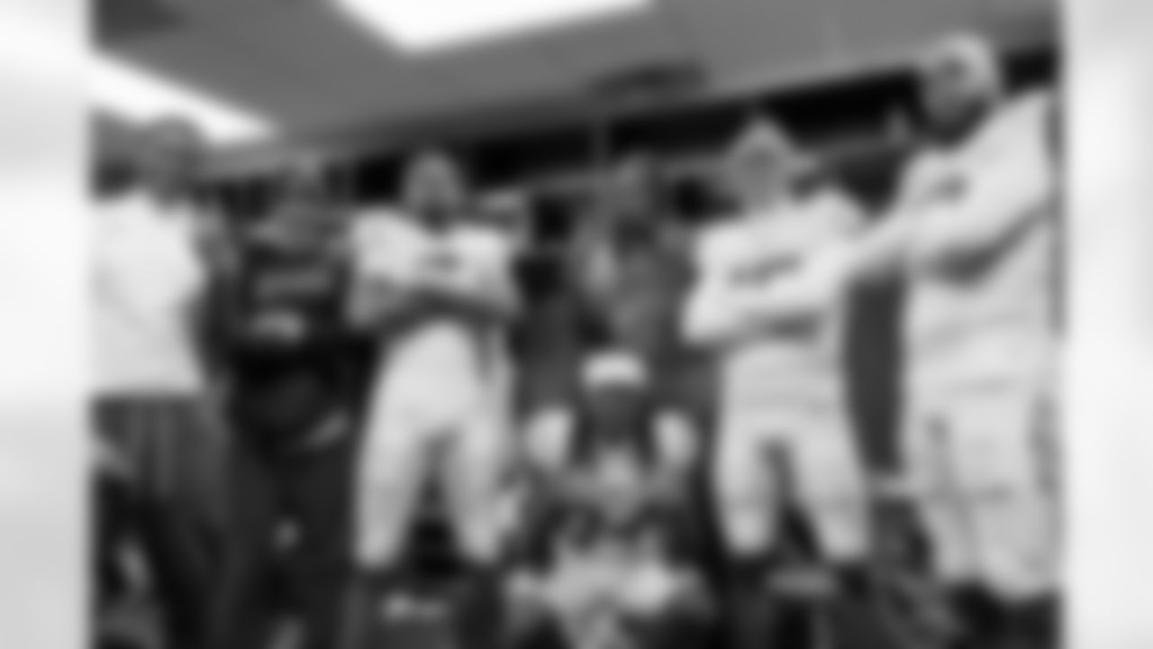 Check out the best shots from the Chargers Week 15 matchup against the Chiefs!