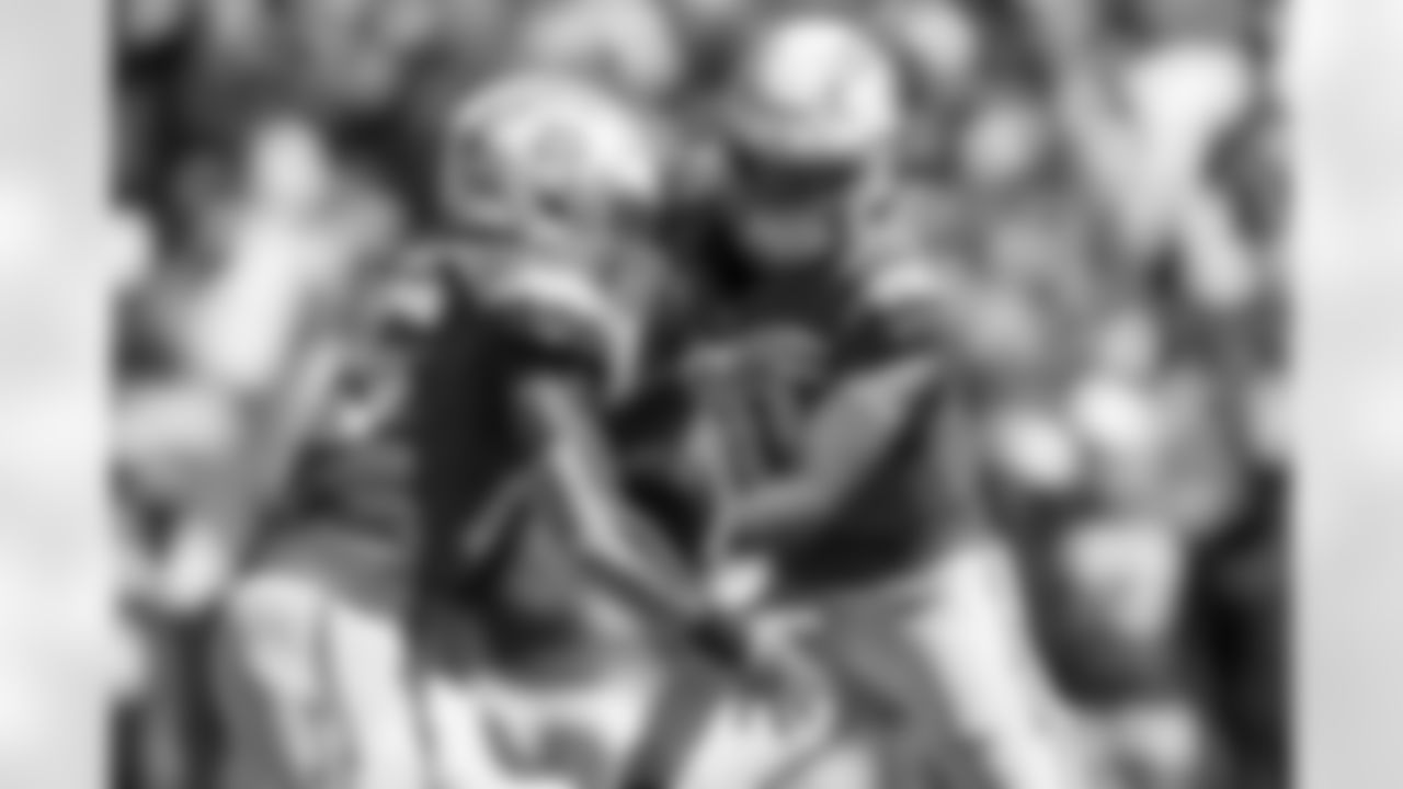 The Los Angeles Chargers play the Tennessee Titans on Sunday, September 17, 2023 at Nissan Stadium in Nashville, TN.
[FINAL SCORE: TEN 27 - LAC 24]