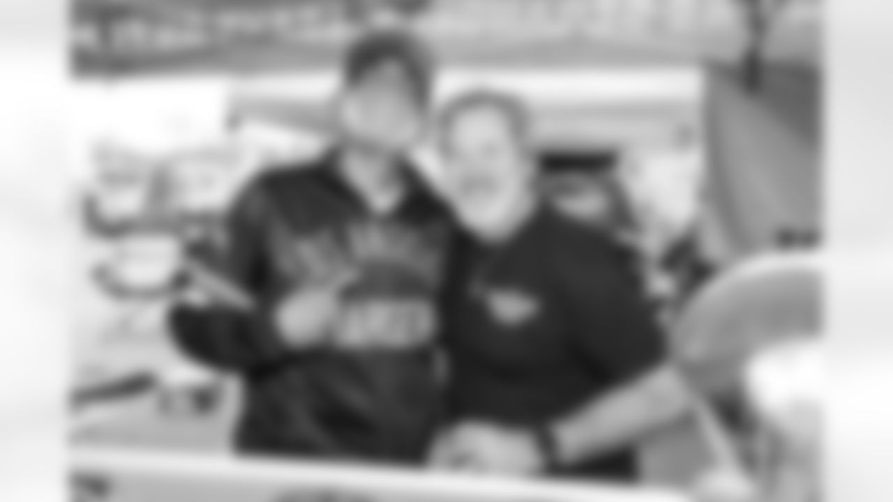 Fans joined the Bolt Fam at Pepsi Tailgate Central to get gameday ready for the Chargers' Week 13 clash with the Las Vegas Raiders.