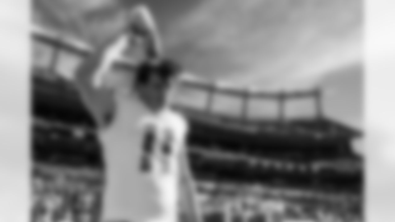 Take a look back at the best photos of Cameron Dicker's 2025 campaign.