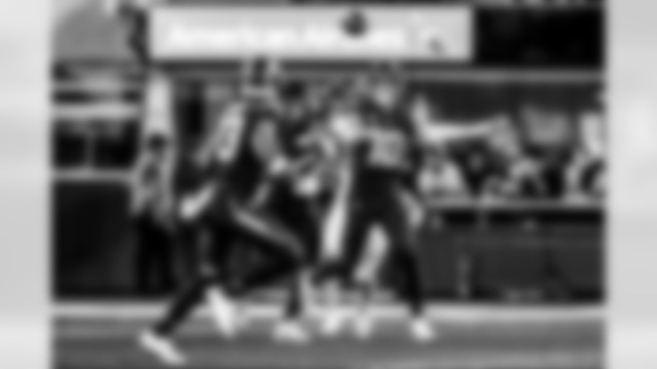 Take a look back at the Chargers Week 8 matchup with the Vikings in monochrome!