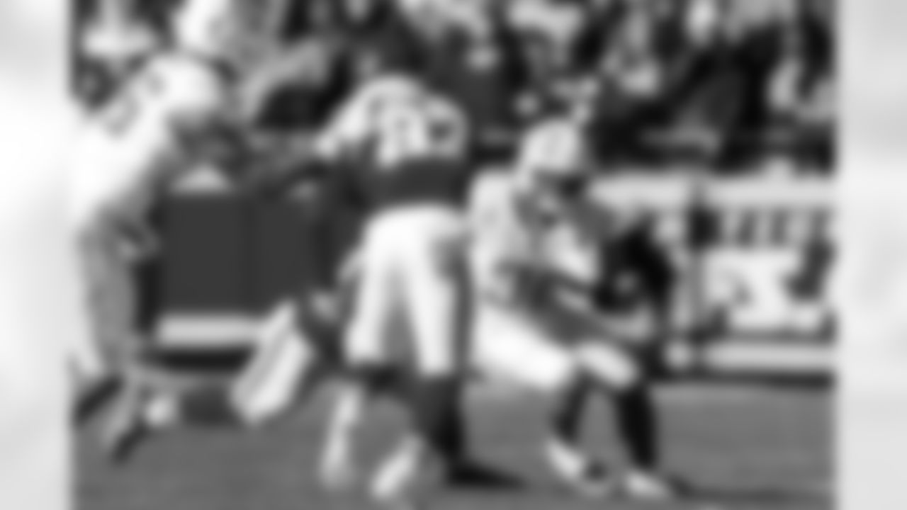 RB Kimani Vidal (30)