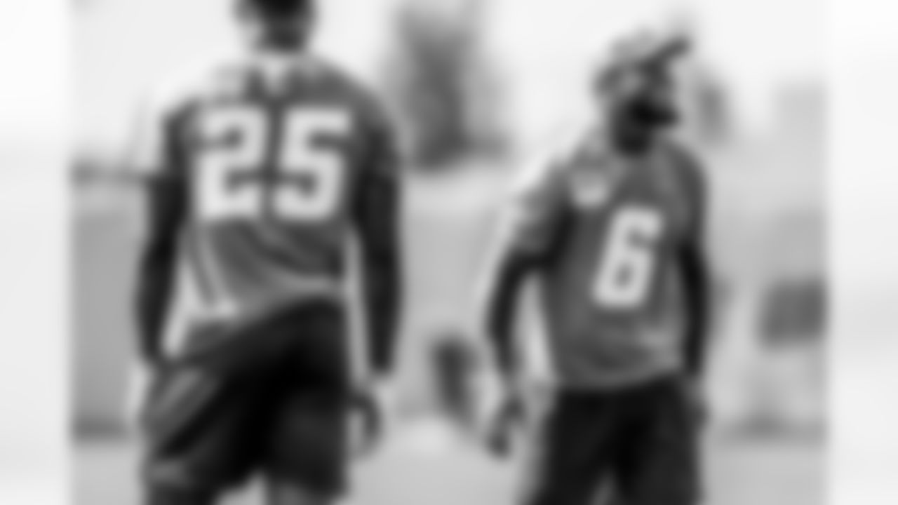 Los Angeles Chargers players participate in Phase 2 of the offseason program on Monday, May 12, 2025 at The Bolt in El Segundo, CA.