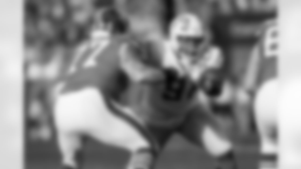 Check out the best shots from the Chargers Week 18 matchup against the Broncos!