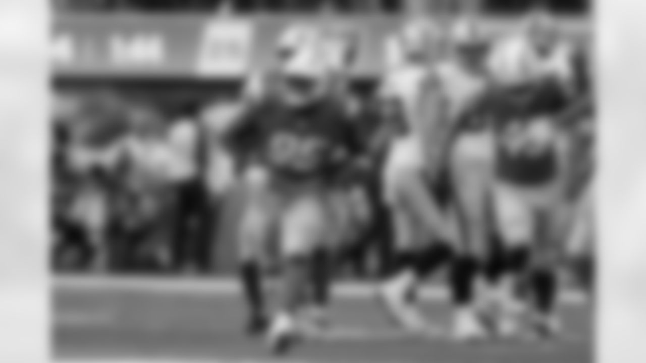 The Los Angeles Chargers play the Las Vegas Raiders on Sunday, September 8, 2024 at SoFi Stadium in Inglewood, CA.
[FINAL SCORE: LAC 22 - LV 10]