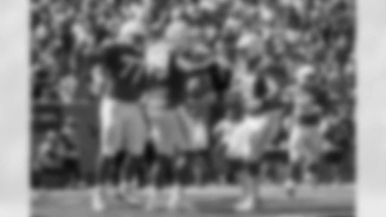 The Los Angeles Chargers play the Tennessee Titans on Sunday, September 17, 2023 at Nissan Stadium in Nashville, TN.
[FINAL SCORE: TEN 27 - LAC 24]