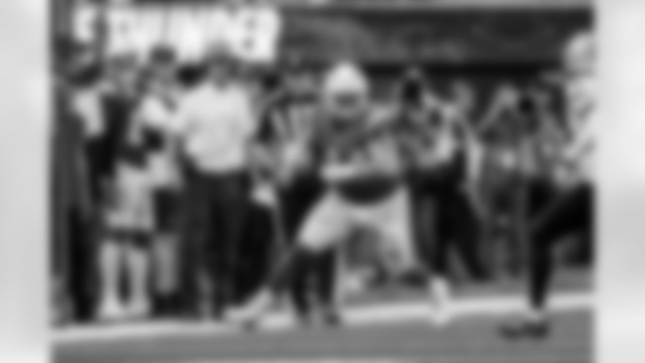 The Los Angeles Chargers play the New Orleans Saints on Sunday, October 27, 2024 at SoFi Stadium in Inglewood, CA.
[FINAL SCORE: LAC 26 - NO 8]