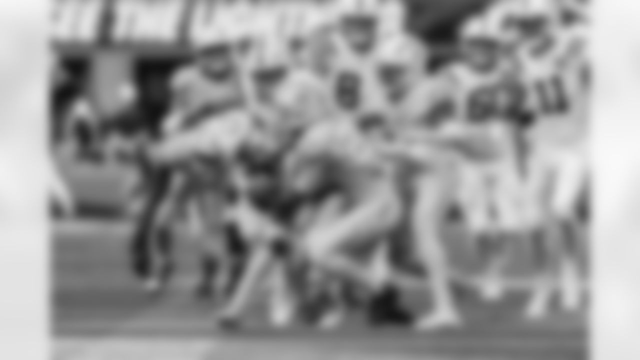 Check out the best shots from the Chargers Week 7 matchup against the Colts!