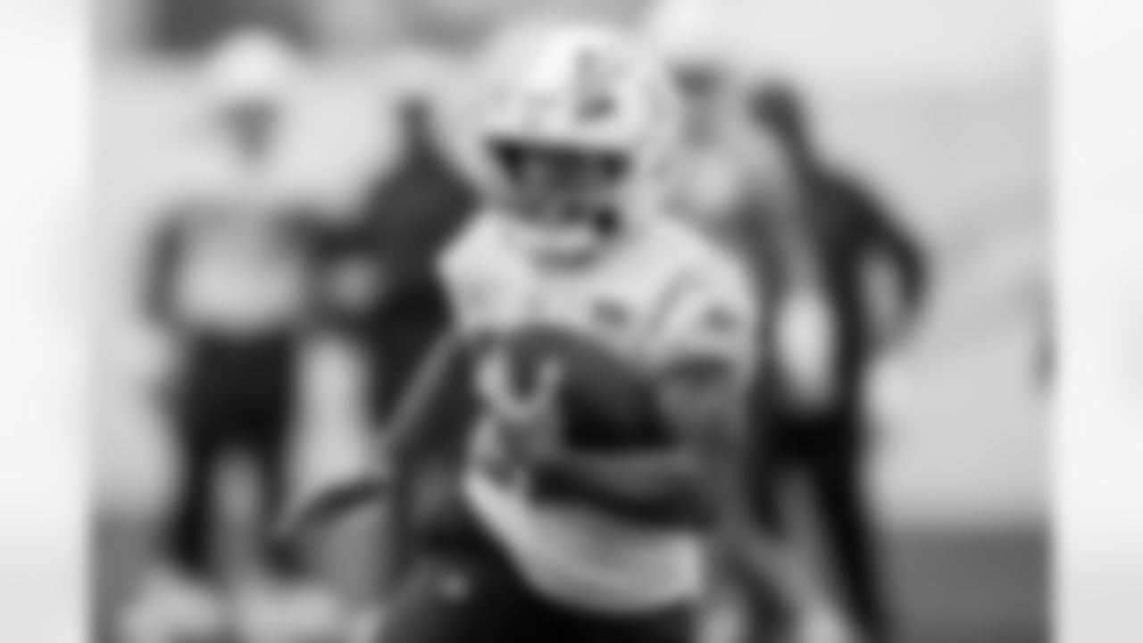 The Los Angeles Chargers play the Houston Texans on Wednesday, December 31, 2025 at SoFi Stadium in Inglewood, CA.
[FINAL SCORE: HOU 20 - LAC 16]