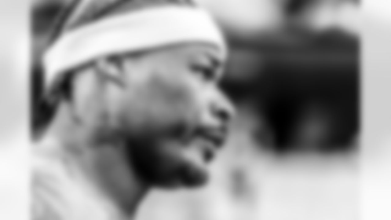 Take a look back at the Chargers Week 10 matchup with the Steelers in monochrome.