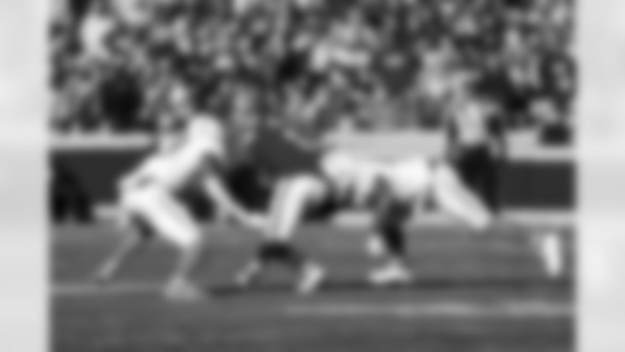 LB Denzel Perryman (6) and S Derwin James Jr. (3)