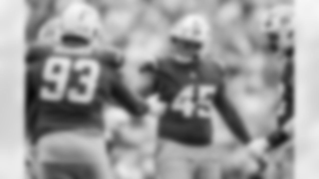 Chargers OLB Tuli Tuipulotu (#45) in action during their Pro Bowl season.