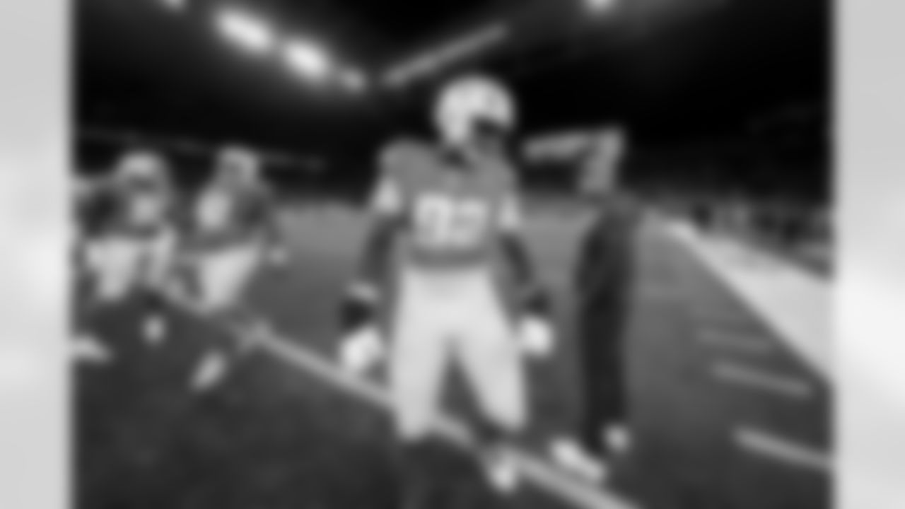 DL Justin Eboigbe (92)