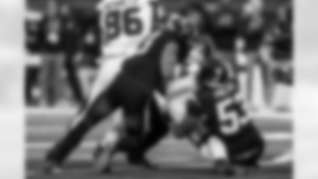 Check out the best shots from the Chargers Week 17 matchup against the Texans!