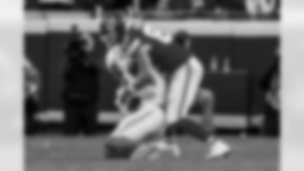 Check out the best shots from the Chargers Week 15 matchup against the Chiefs!