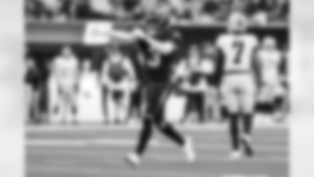 S Derwin James Jr. (3)