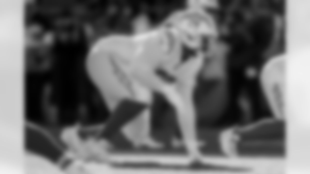 Check out the best shots from the Chargers Week 15 matchup against the Chiefs!