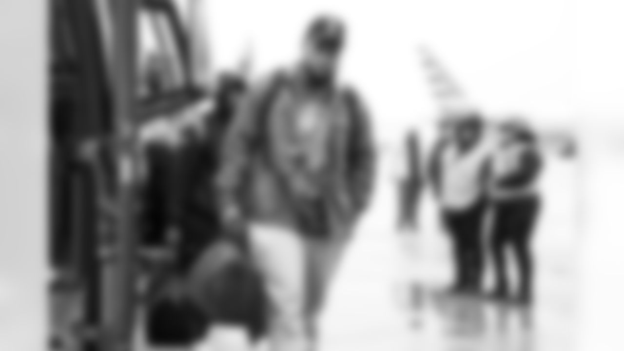 OLB Tuli Tuipulotu (45)