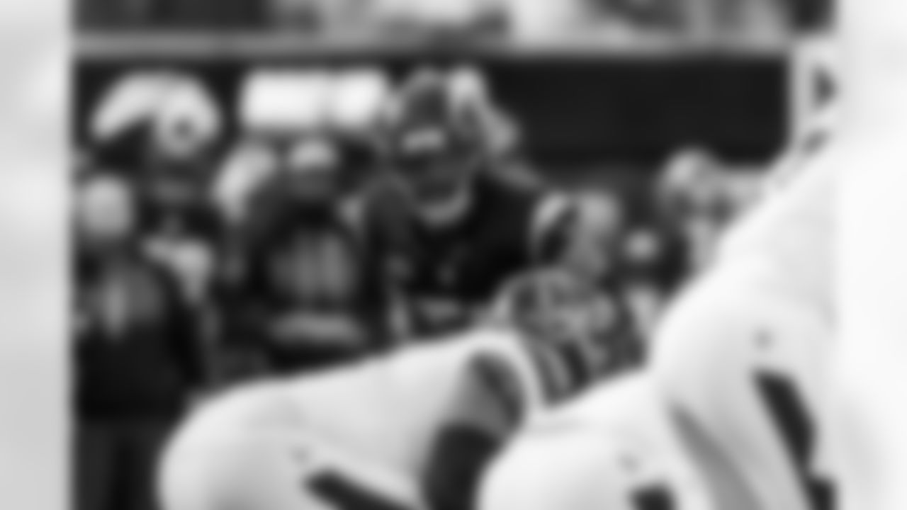 Check out the best shots from the Chargers Week 17 matchup against the Texans!