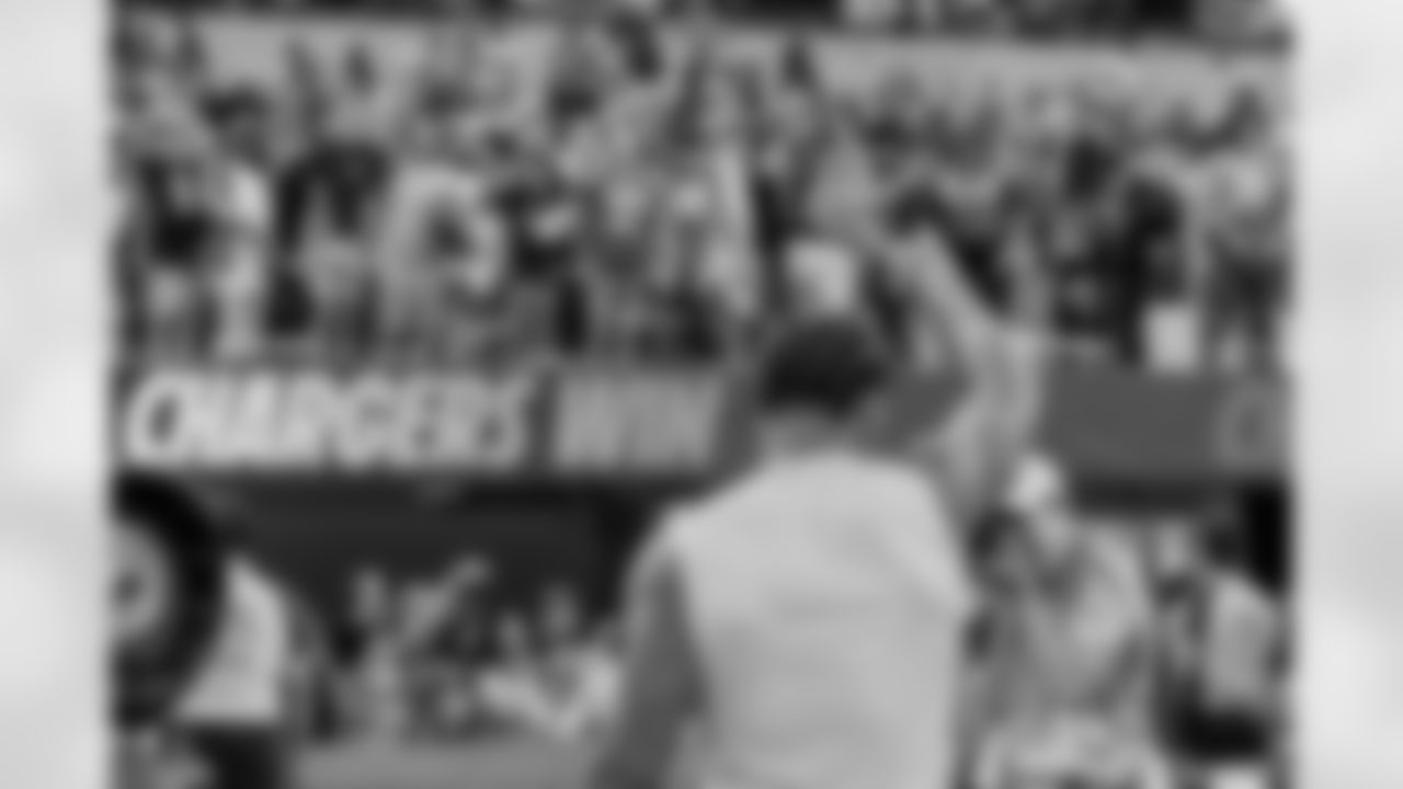 The Los Angeles Chargers play the Tennessee Titans on Sunday, November 10, 2024 at SoFi Stadium in Inglewood, CA.
[FINAL SCORE: LAC 27 - TEN 17]