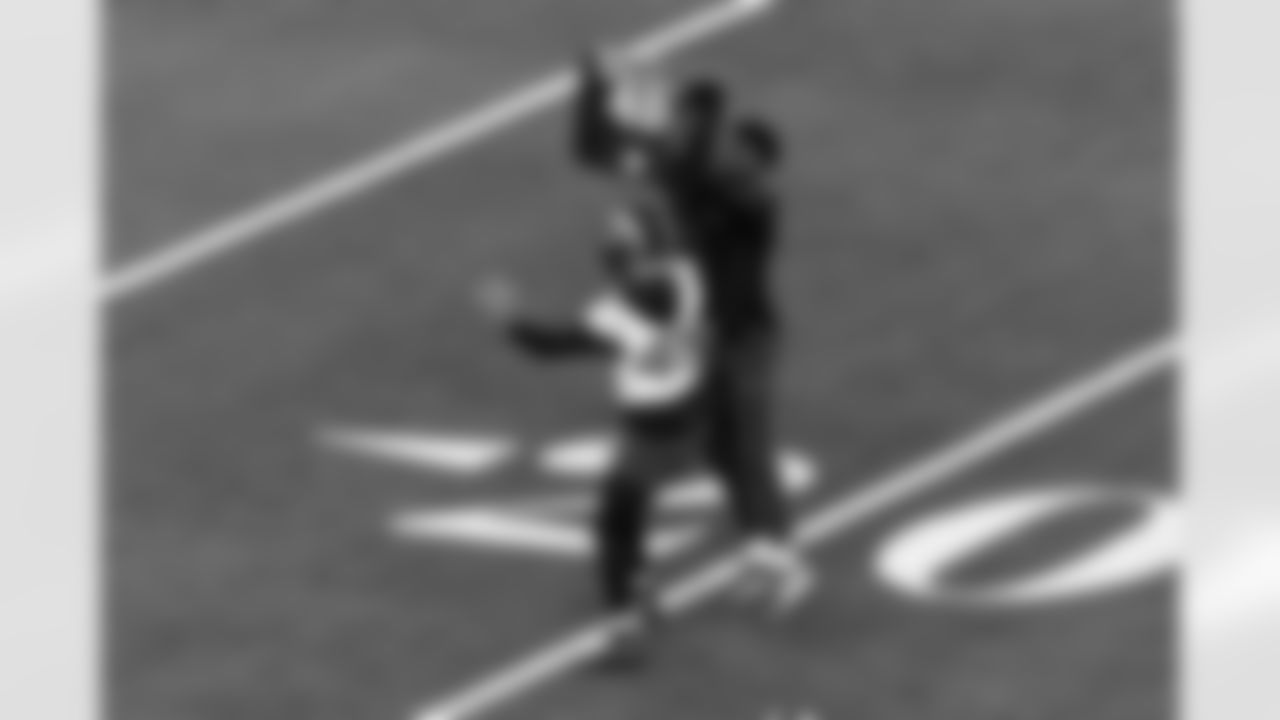 The Los Angeles Chargers practice on Wednesday, December 24, 2025 at Sofi Stadium in Inglewood, CA.