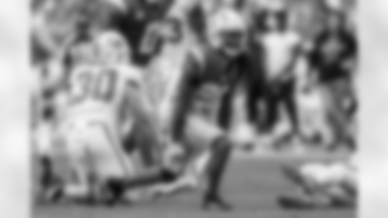 Check out the best shots from the Chargers Week 6 matchup against the Dolphins!