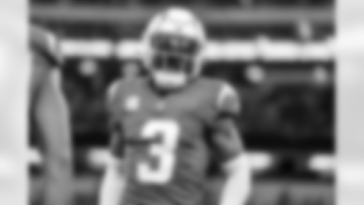 S Derwin James Jr. (3)