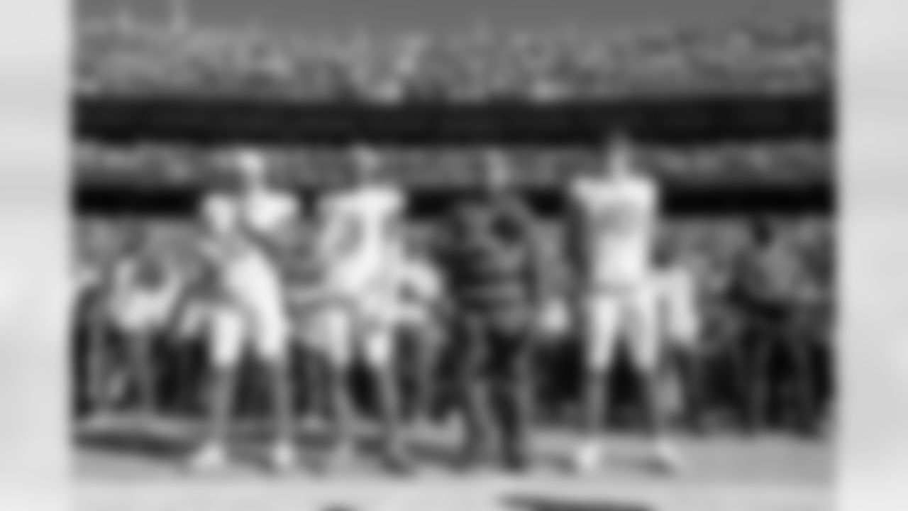 Check out the best shots from the Chargers Week 15 matchup against the Chiefs!