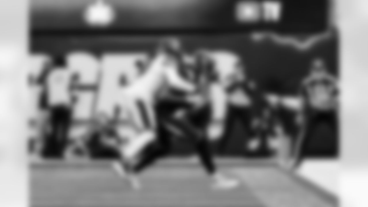 WR Quentin Johnston (1)