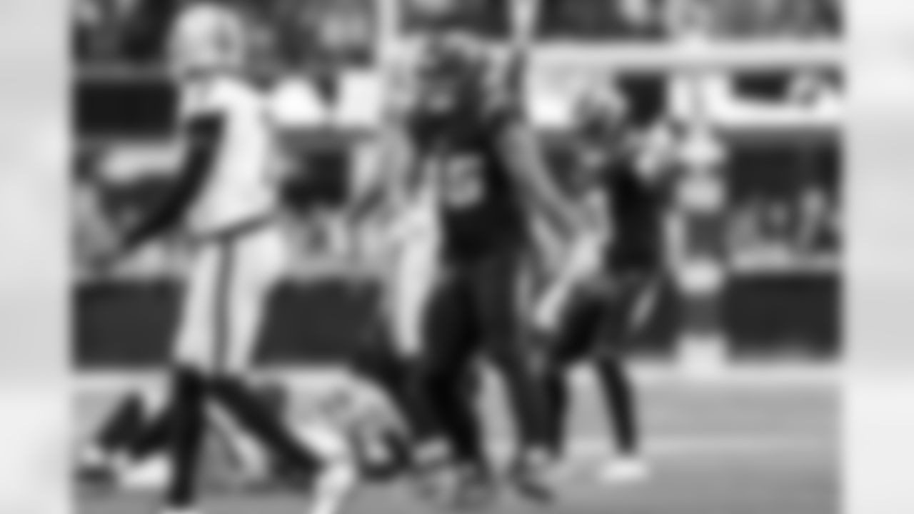 OLB Tuli Tuipulotu (45)