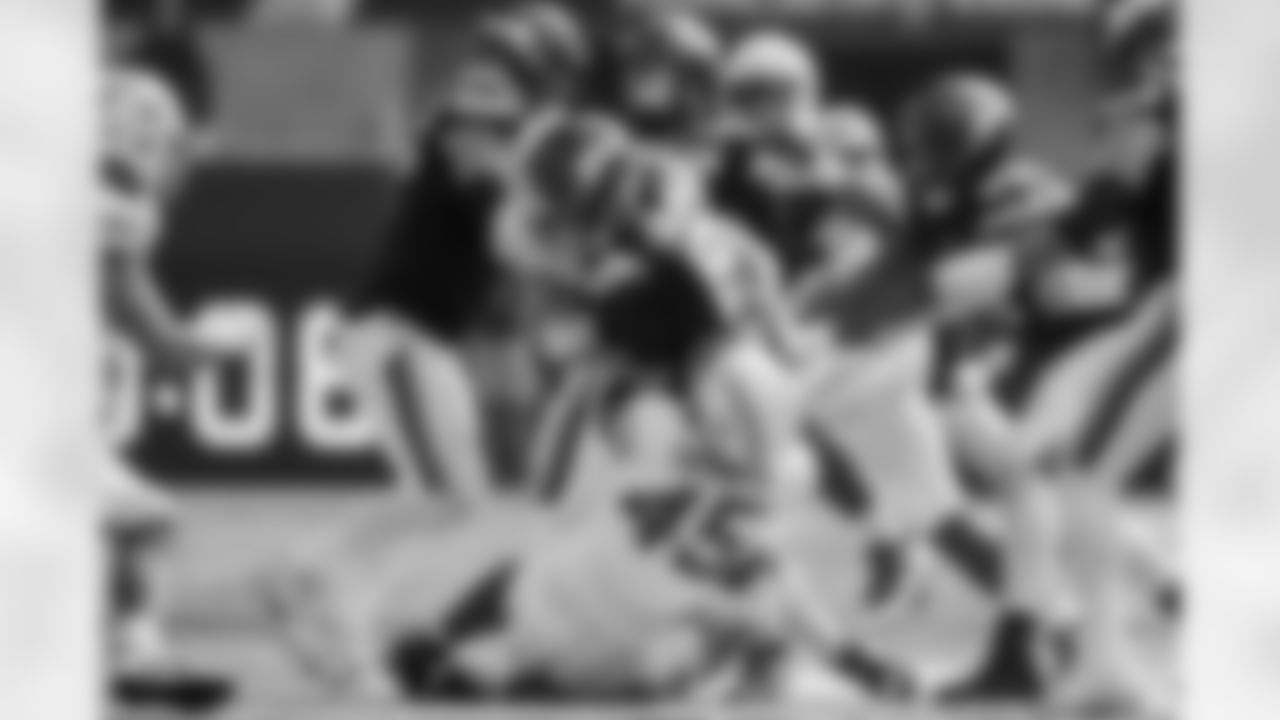 The Los Angeles Chargers play the Minnesota Vikings on Sunday, September 24, 2023 at U.S. Bank Stadium in Minneapolis, MN.
[FINAL SCORE: LAC 28 - MIN 24]