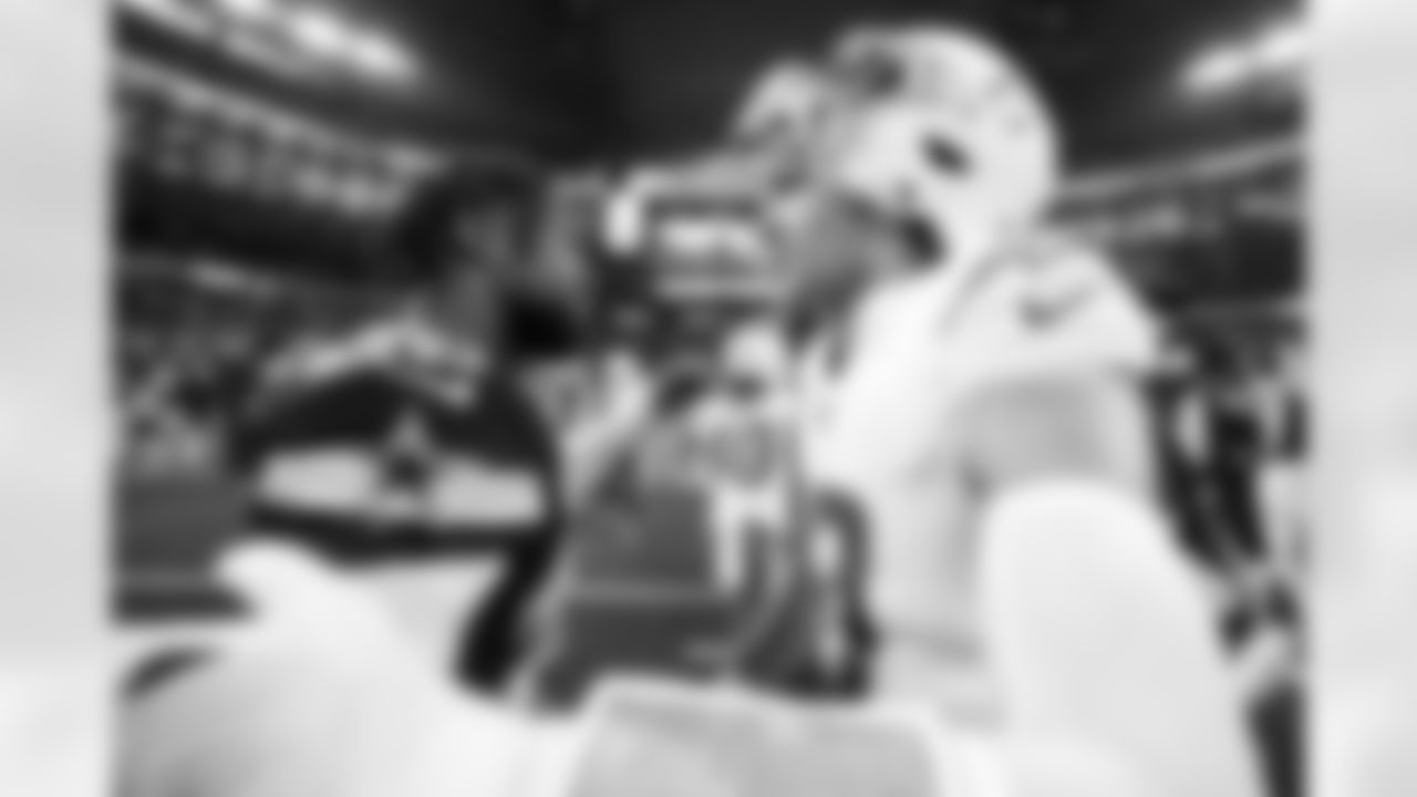 QB Justin Herbert (10)