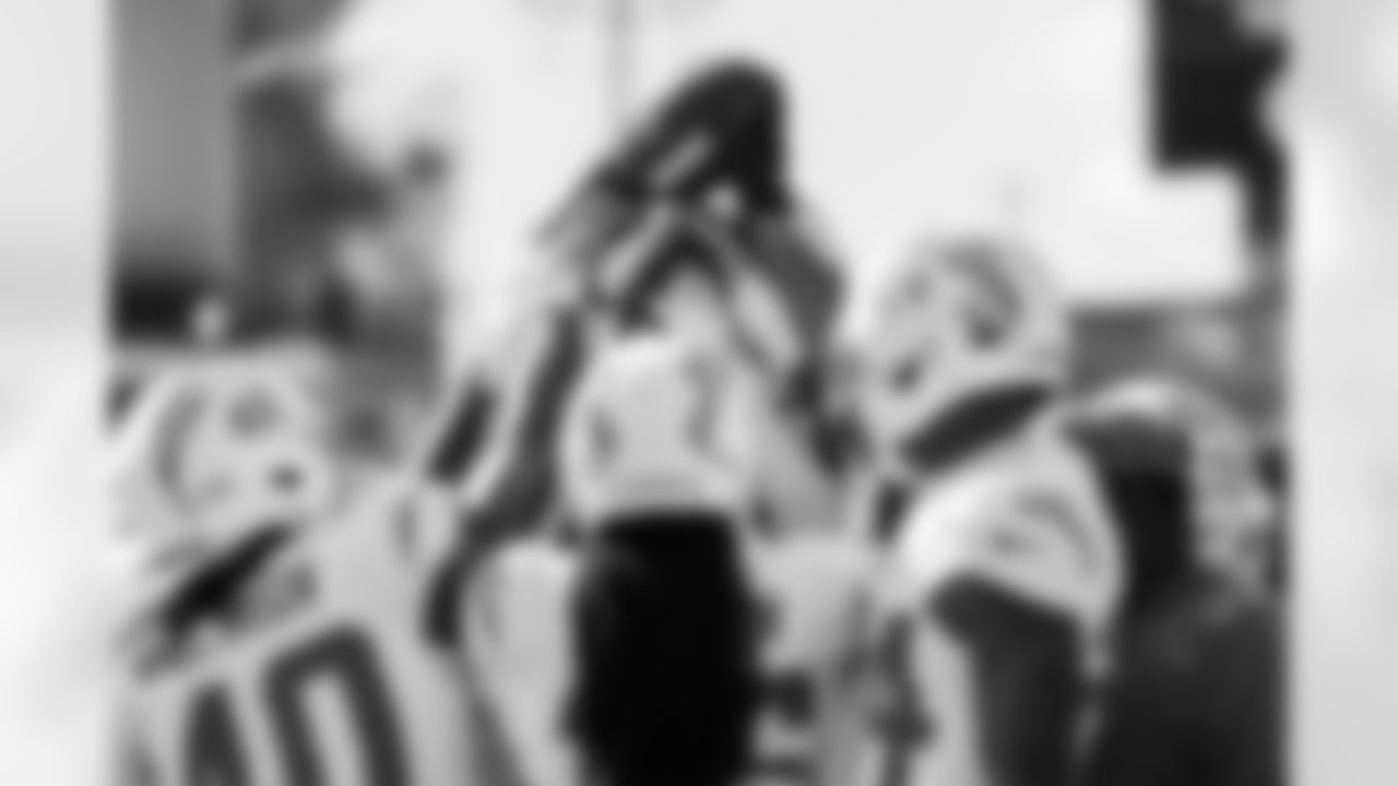 S Kendall Williamson (40), CB Donte Jackson (26) and CB Benjamin St-Juste (24)