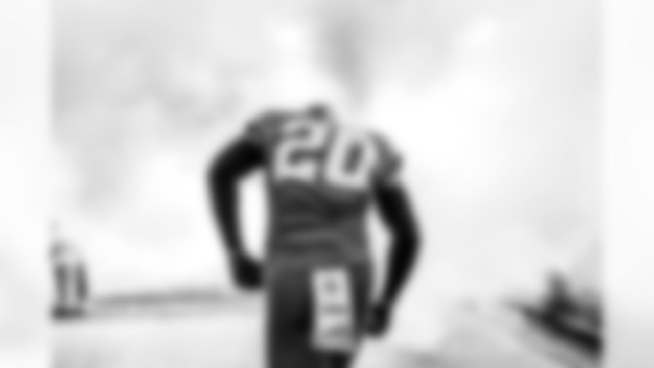 Take a look back at the Chargers Week 5 matchup with the Commanders in monochrome!