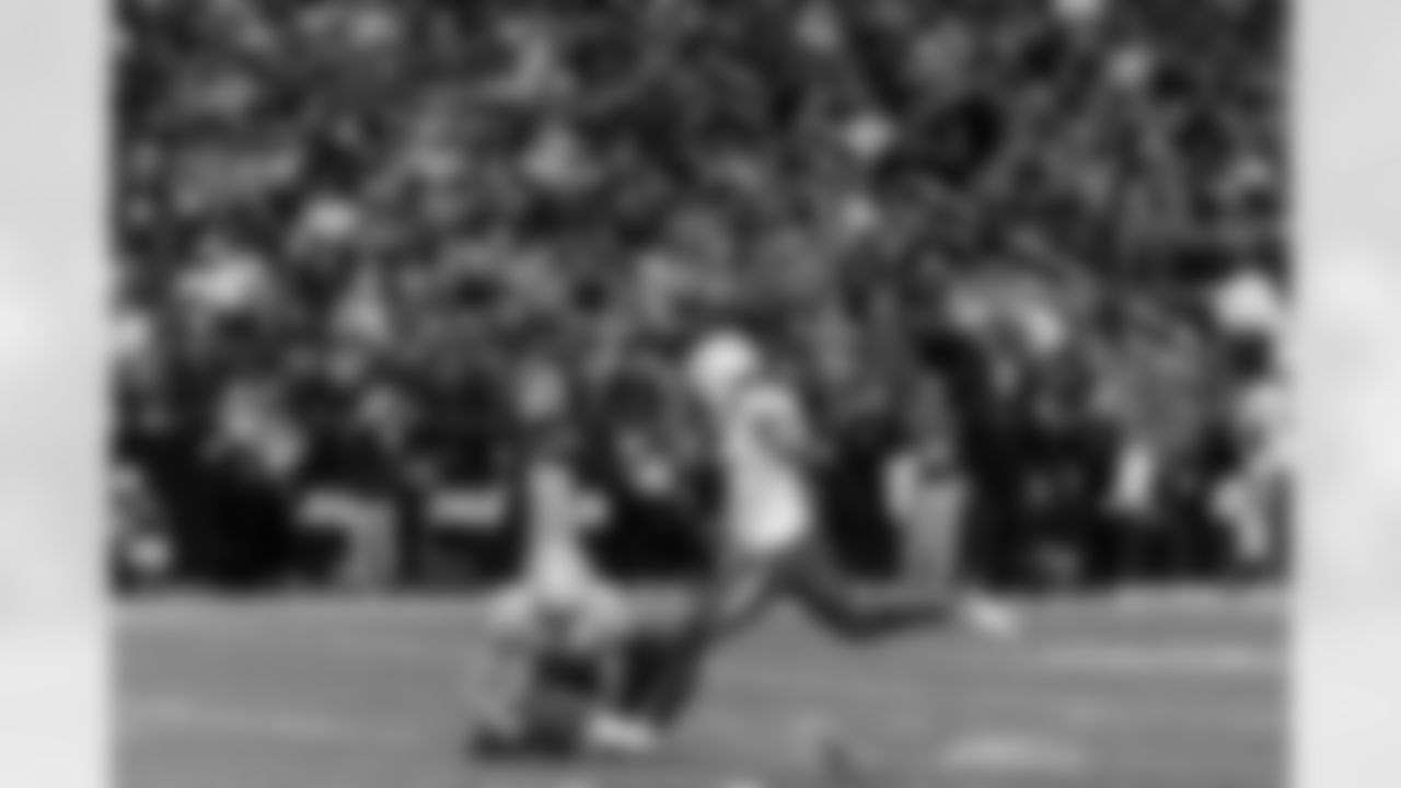 Take a look back at the best photos of Cameron Dicker's 2025 campaign.