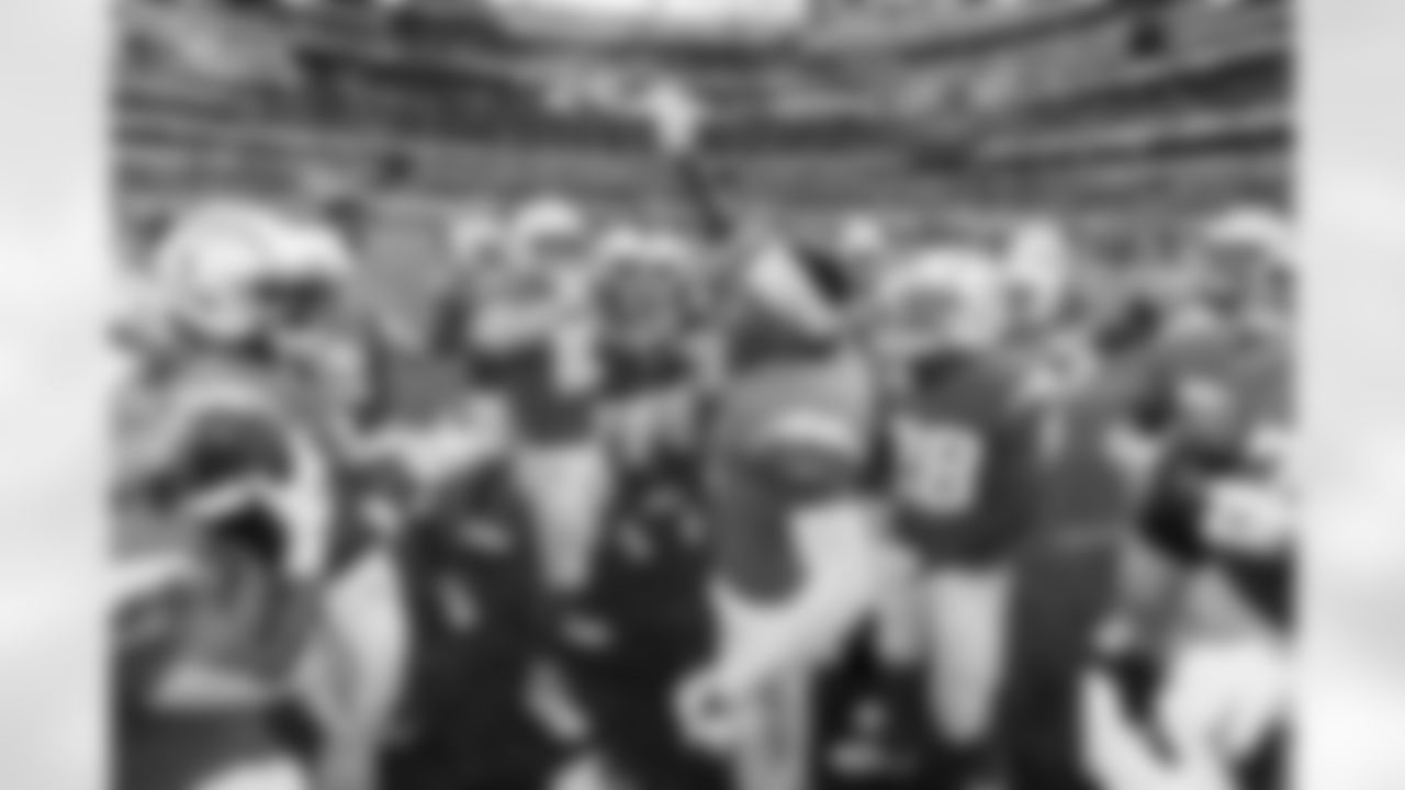 The Los Angeles Chargers play the Chicago Bears on Sunday, October 29, 2023 at SoFi Stadium in Inglewood, CA.
[FINAL SCORE: LAC 30 - CHI 13]