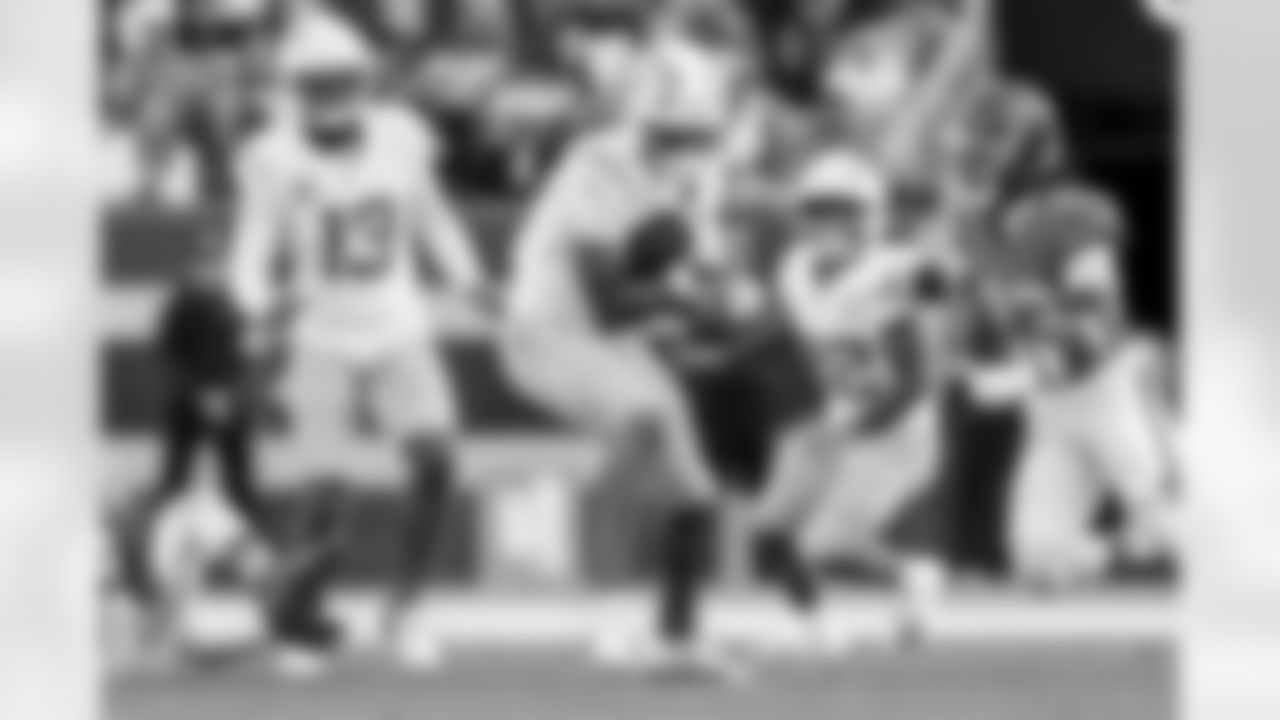 TE Oronde Gadsden (86)