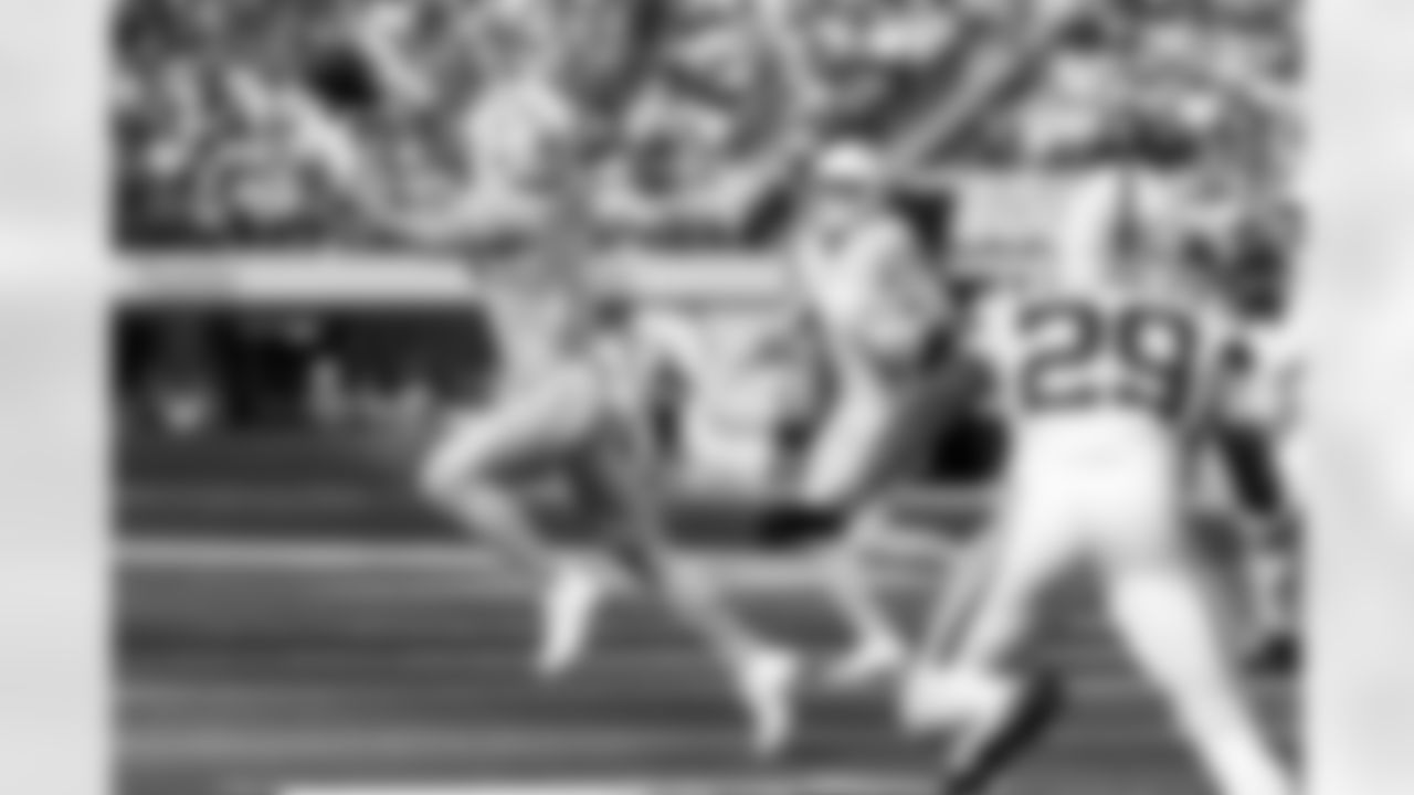 Check out the best shots from the Chargers Week 7 matchup against the Colts!