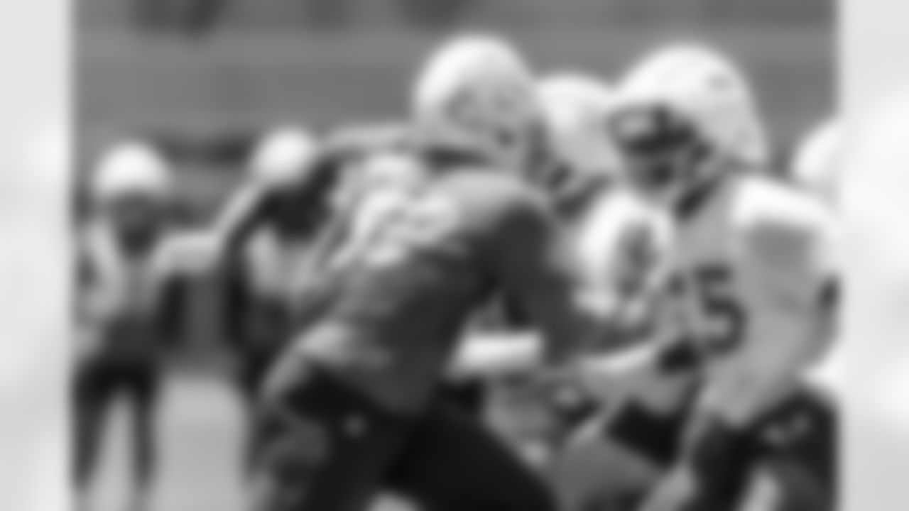 Los Angeles Chargers players participate in Phase 3 of the offseason program on Friday, May 30, 2025 at The Bolt in El Segundo, CA.