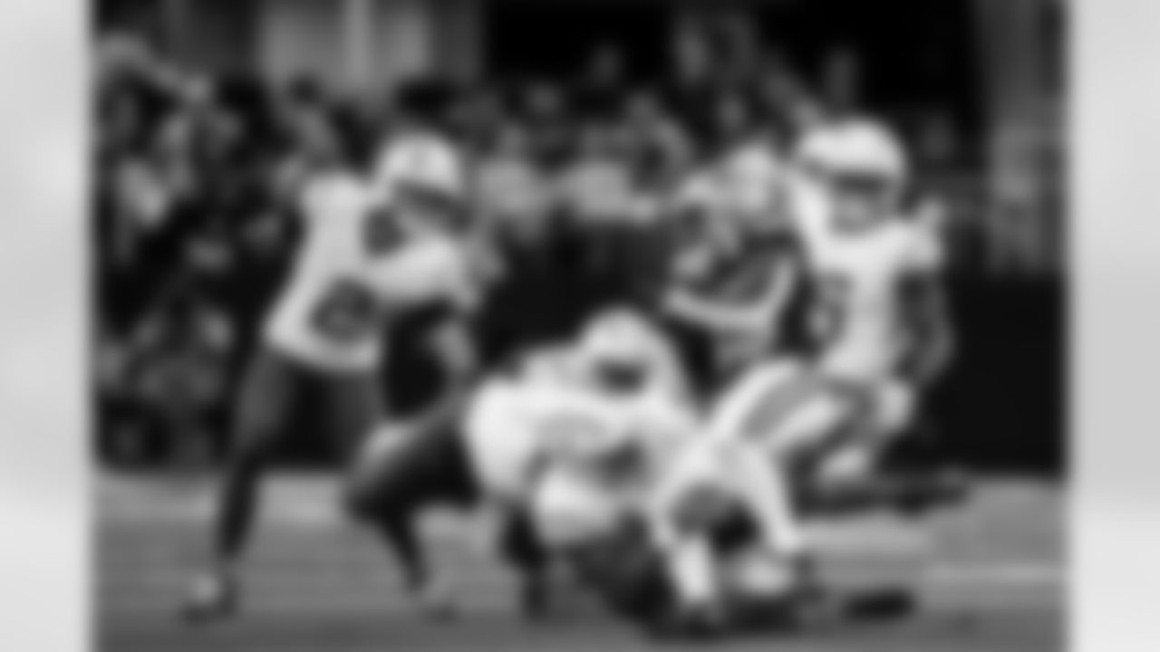 Check out the best shots from the Chargers Week 16 matchup against the Cowboys!